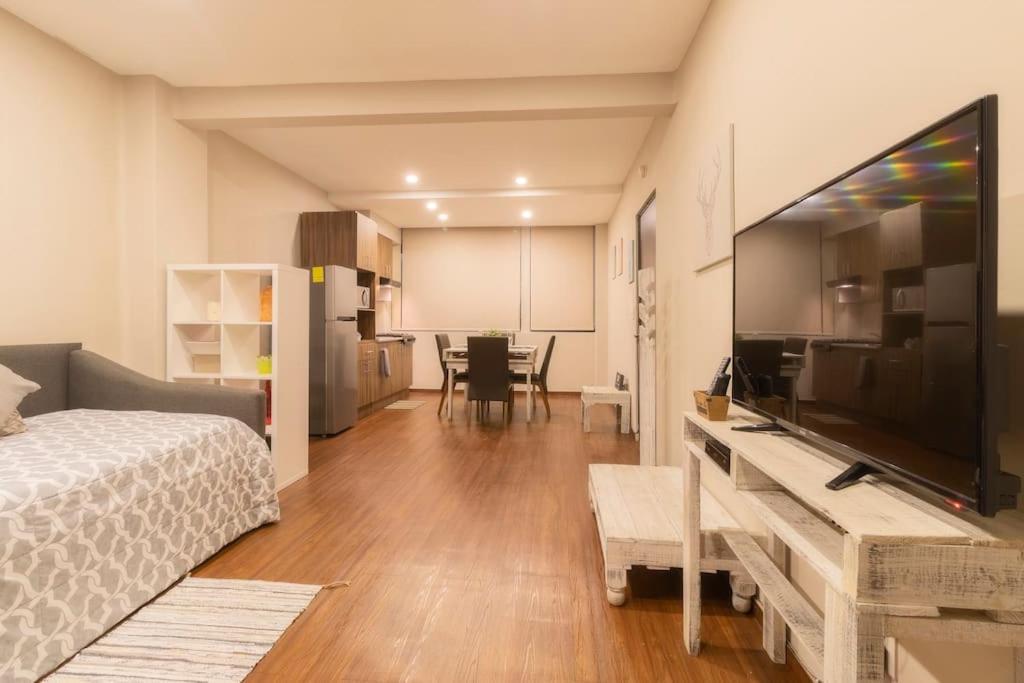 Apartment 201 Cozy Ac Center Rooftop Ac *